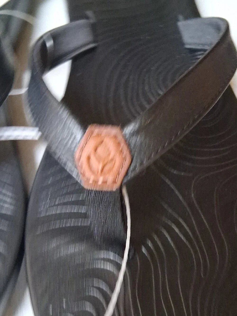 BNWT WOMENS Reef Zen Love Black w Brown Size 10